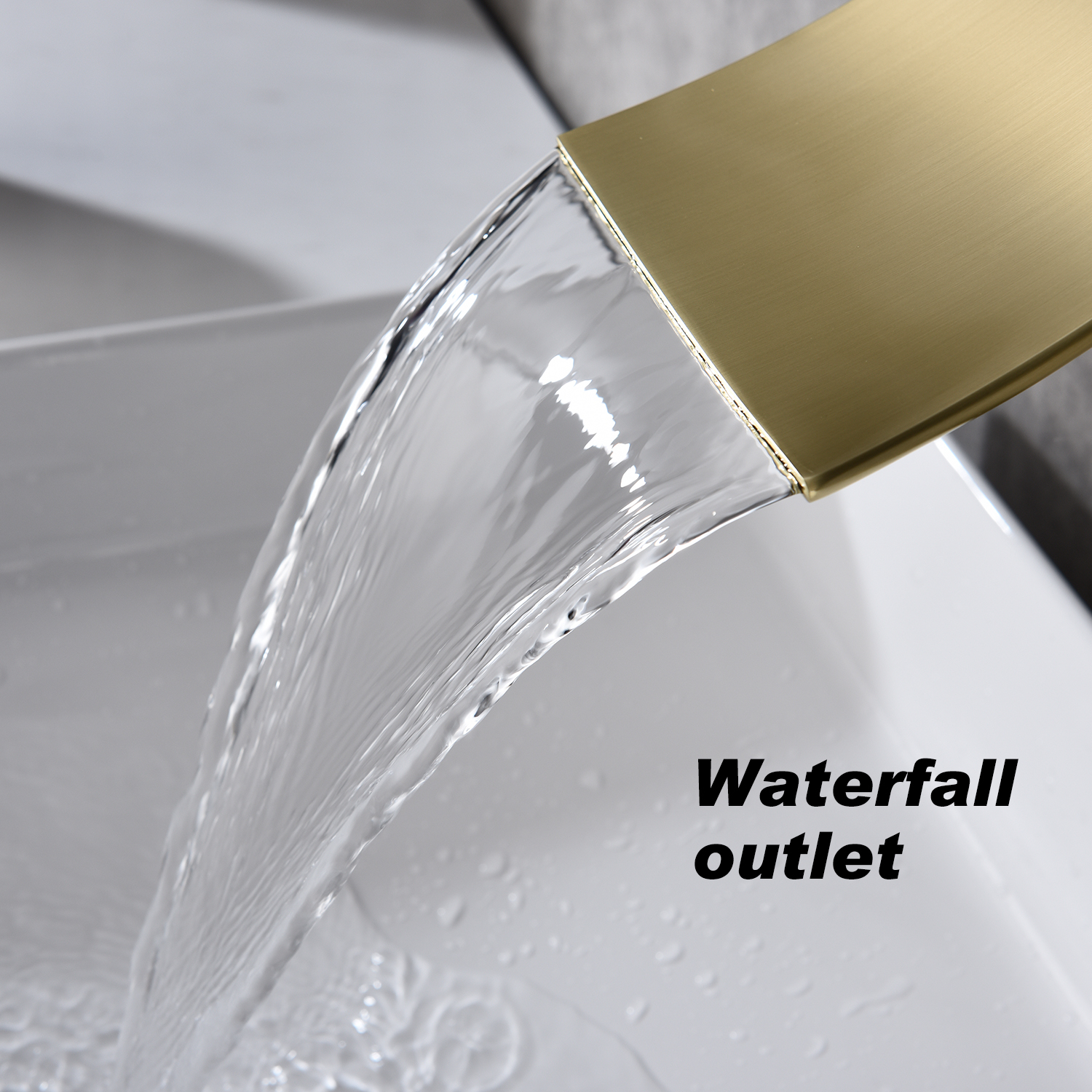 Wall Mounted Excellent Single Hole Bathroom Faucet with Sink