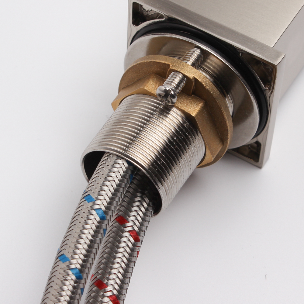 cUPC Brass Single Hole Brushed Nickel Bathroom Sink Faucet with Pop Up Drain