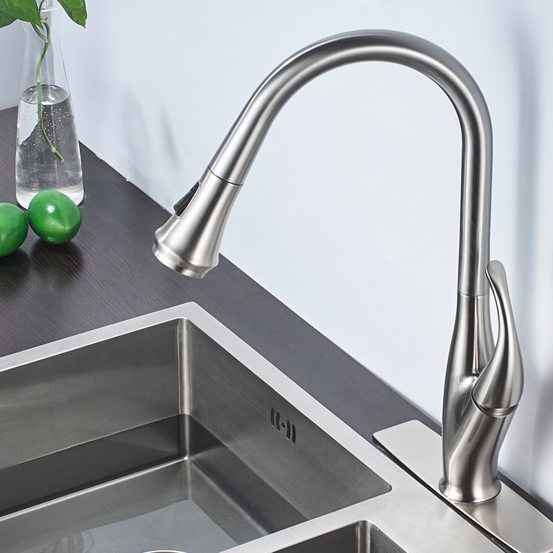 Aquacubic cUPC Zinc Alloy Single Hole Brushed Pull Down Kitchen Sink Water Faucet / Tap